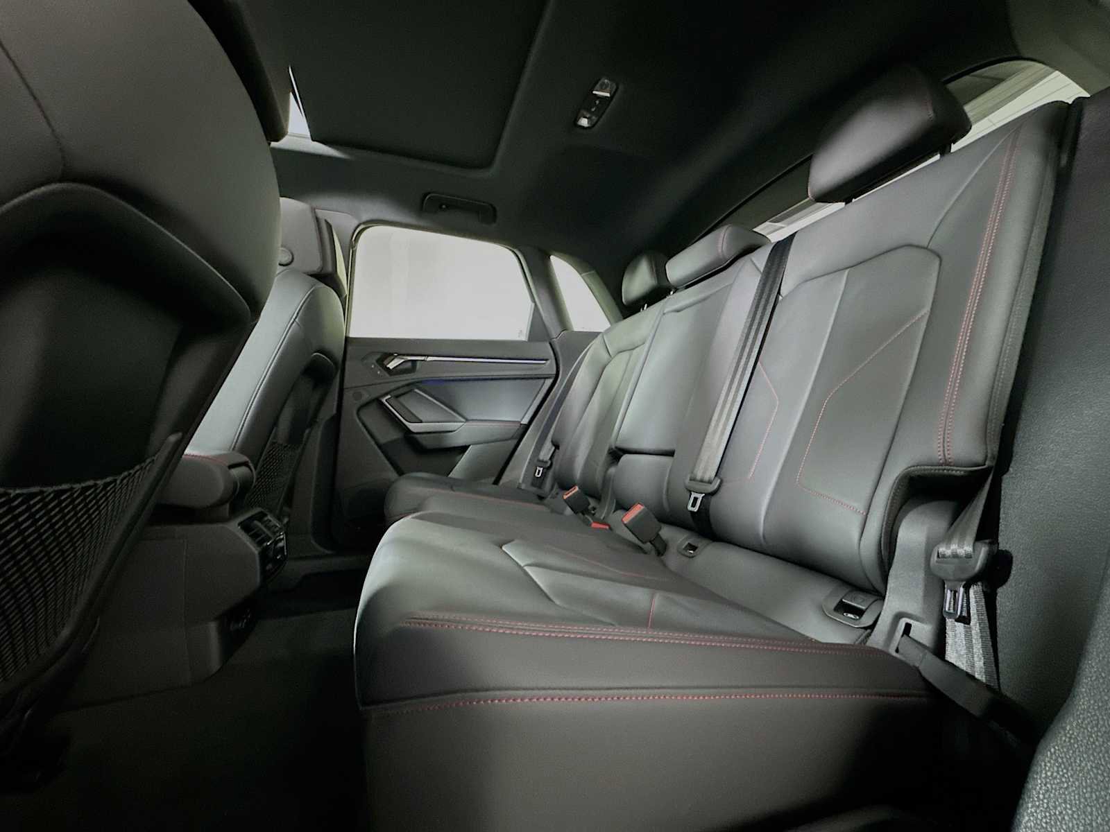 Certified 2025 Audi Q3 2.0T Premium Plus w/ Premium Plus Package image 22