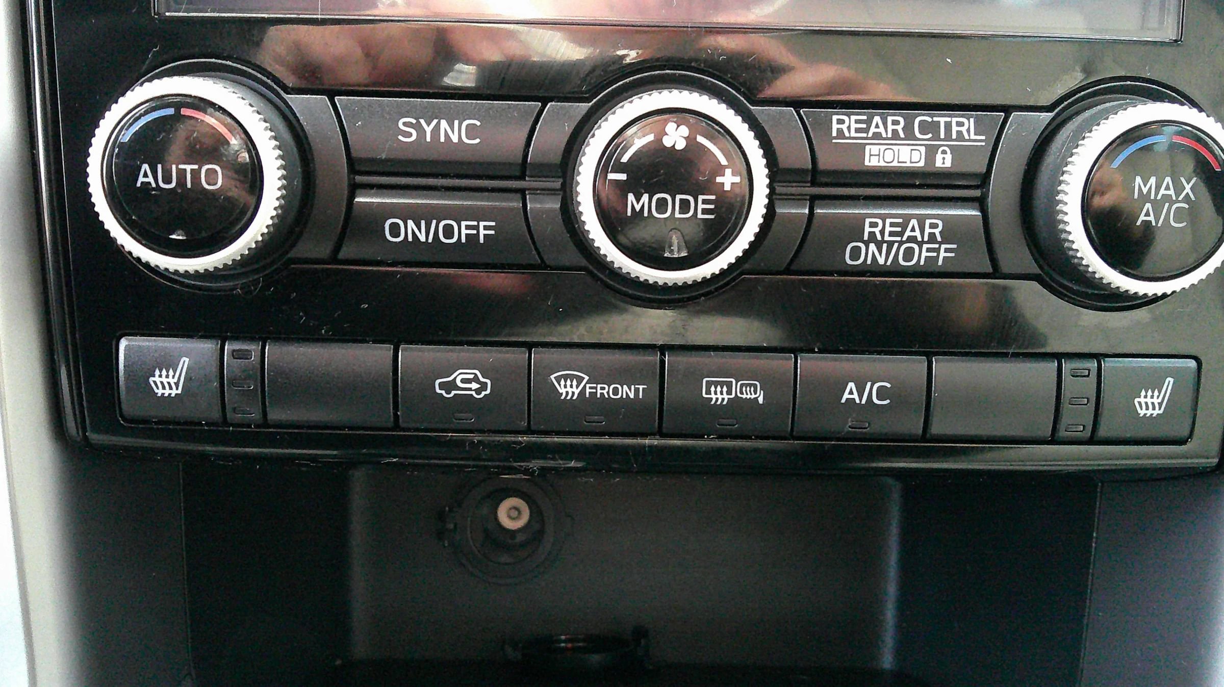 Used 2019 Subaru Ascent Premium image 31