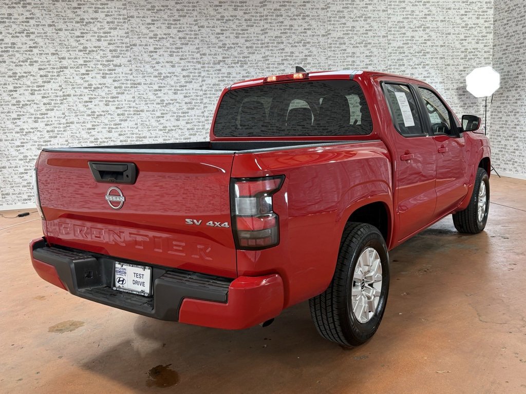 Used 2023 Nissan Frontier SV image 9