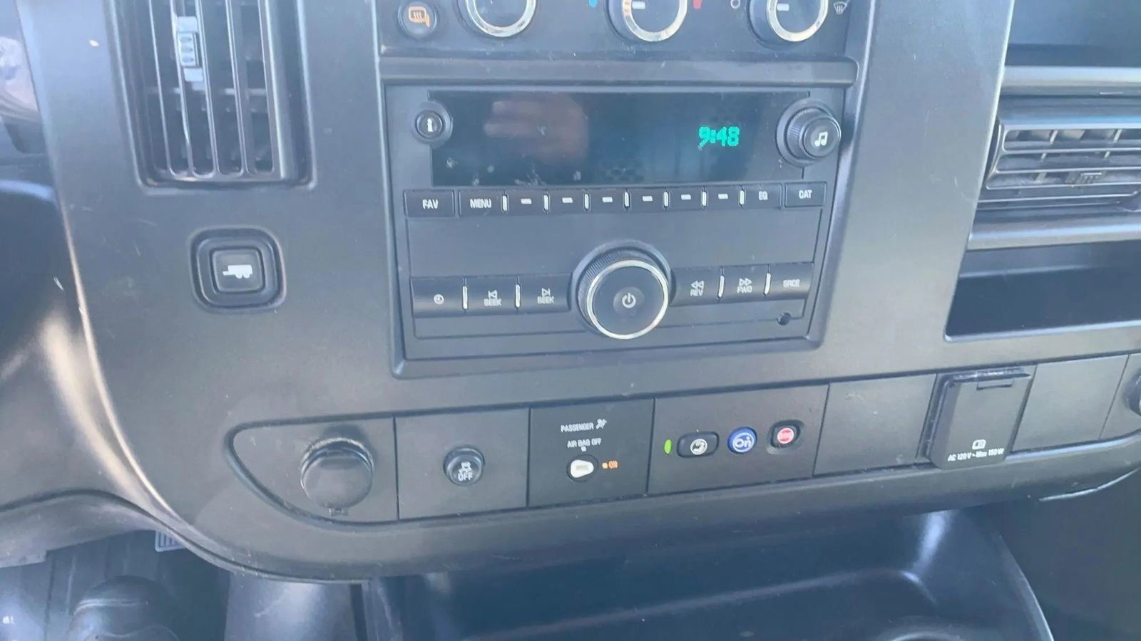 Used 2021 Chevrolet Express 2500 w/ Driver Convenience Package RWD image 12