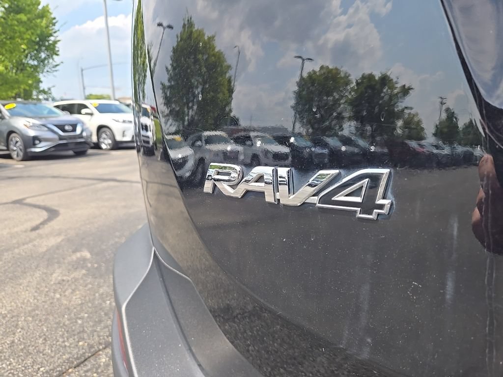 Used 2015 Toyota RAV4 Limited AWD/4WD image 11