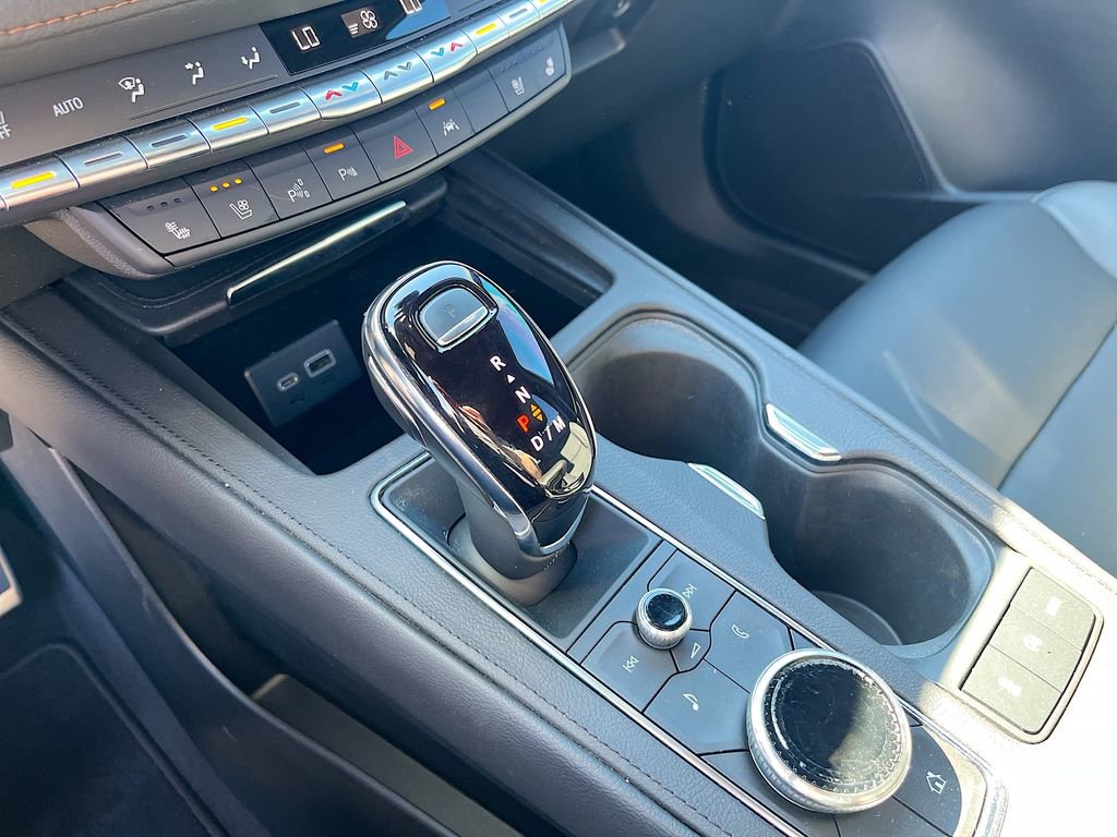 Used 2023 Cadillac XT4 Sport FWD image 16