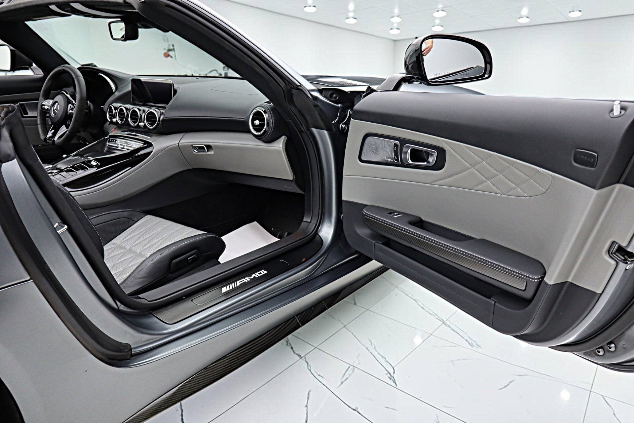 Used 2020 Mercedes-Benz AMG GT C image 39