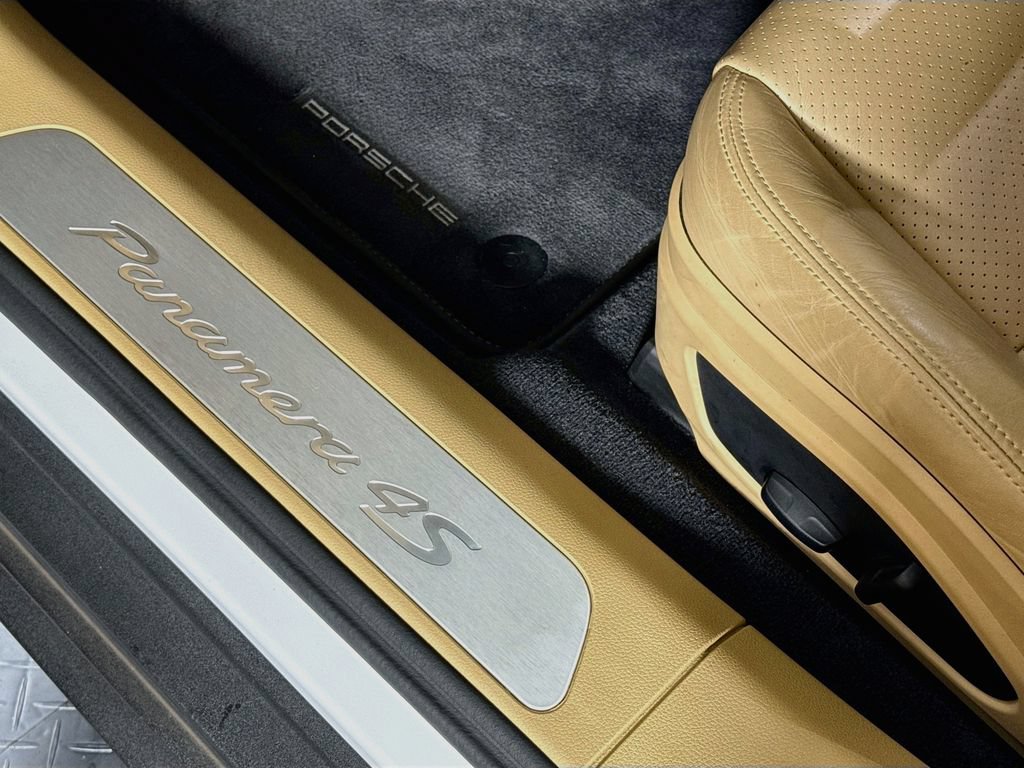 Certified 2023 Porsche Panamera 4S AWD/4WD image 25
