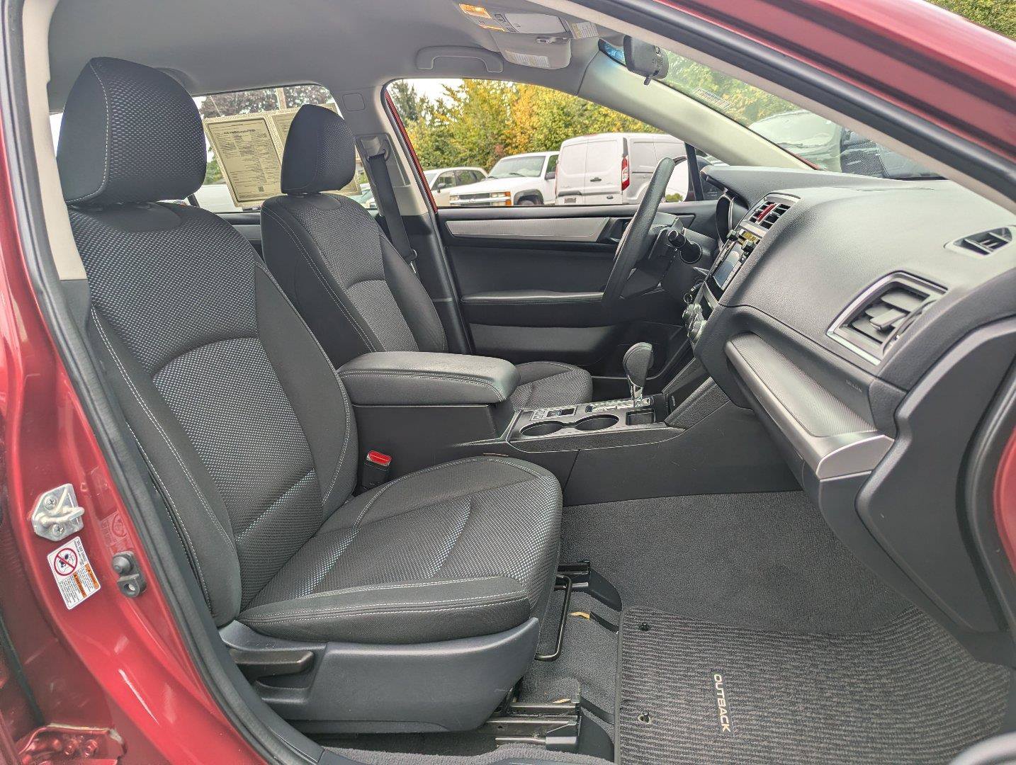 Used 2019 Subaru Outback 2.5i AWD/4WD image 29