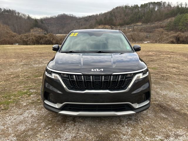Used 2022 Kia Carnival LX image 2