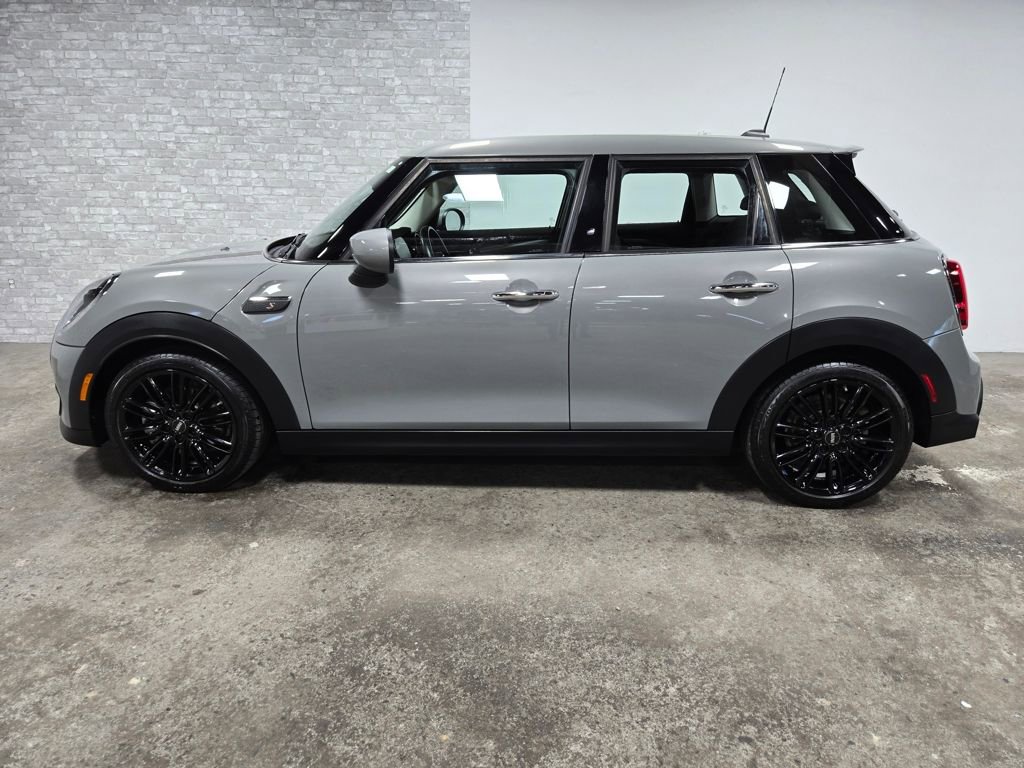 Used 2023 MINI Cooper S image 2