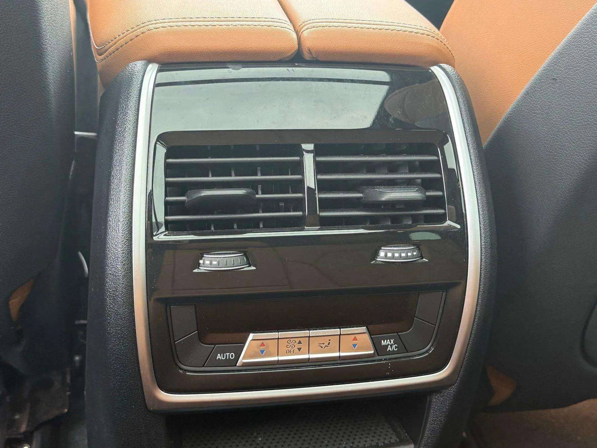 Used 2023 BMW X5 xDrive45e w/ Parking Assistance Package image 39