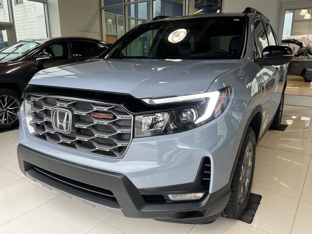 Certified 2023 Honda Passport TrailSport image 2