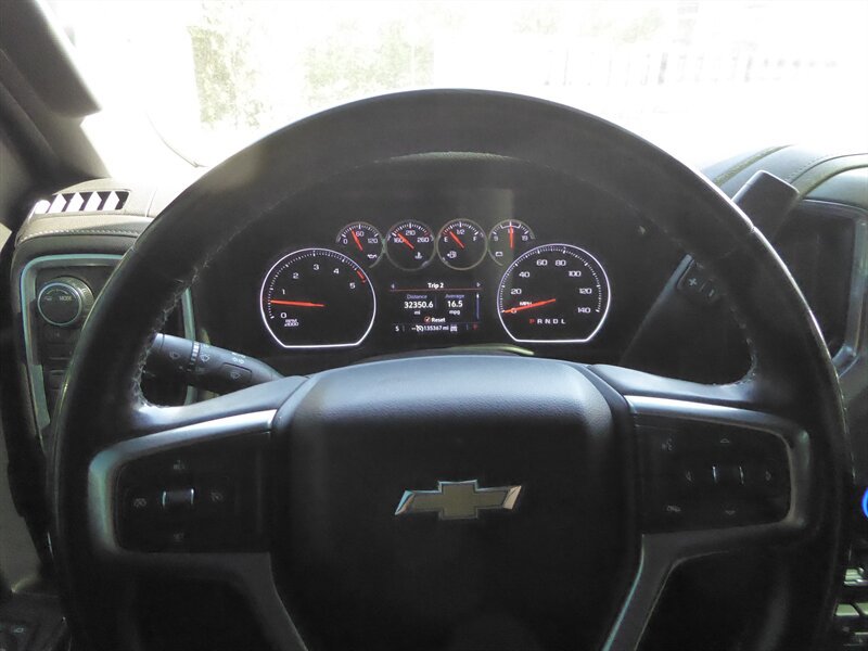 Used 2023 Chevrolet Silverado 2500 LT AWD/4WD image 11