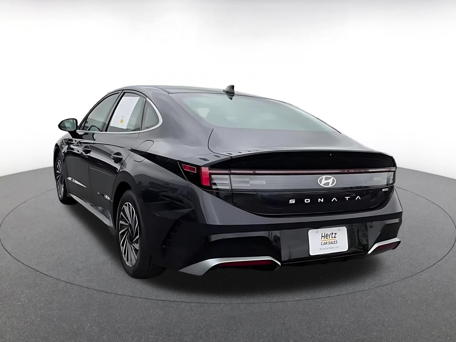 Used 2025 Hyundai Sonata SEL FWD image 12