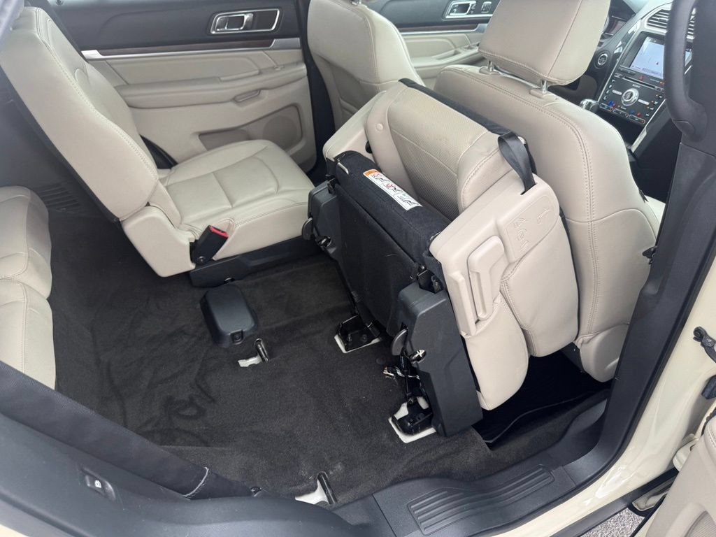 Used 2018 Ford Explorer Limited w/ Ford Safe & Smart Package AWD/4WD image 62