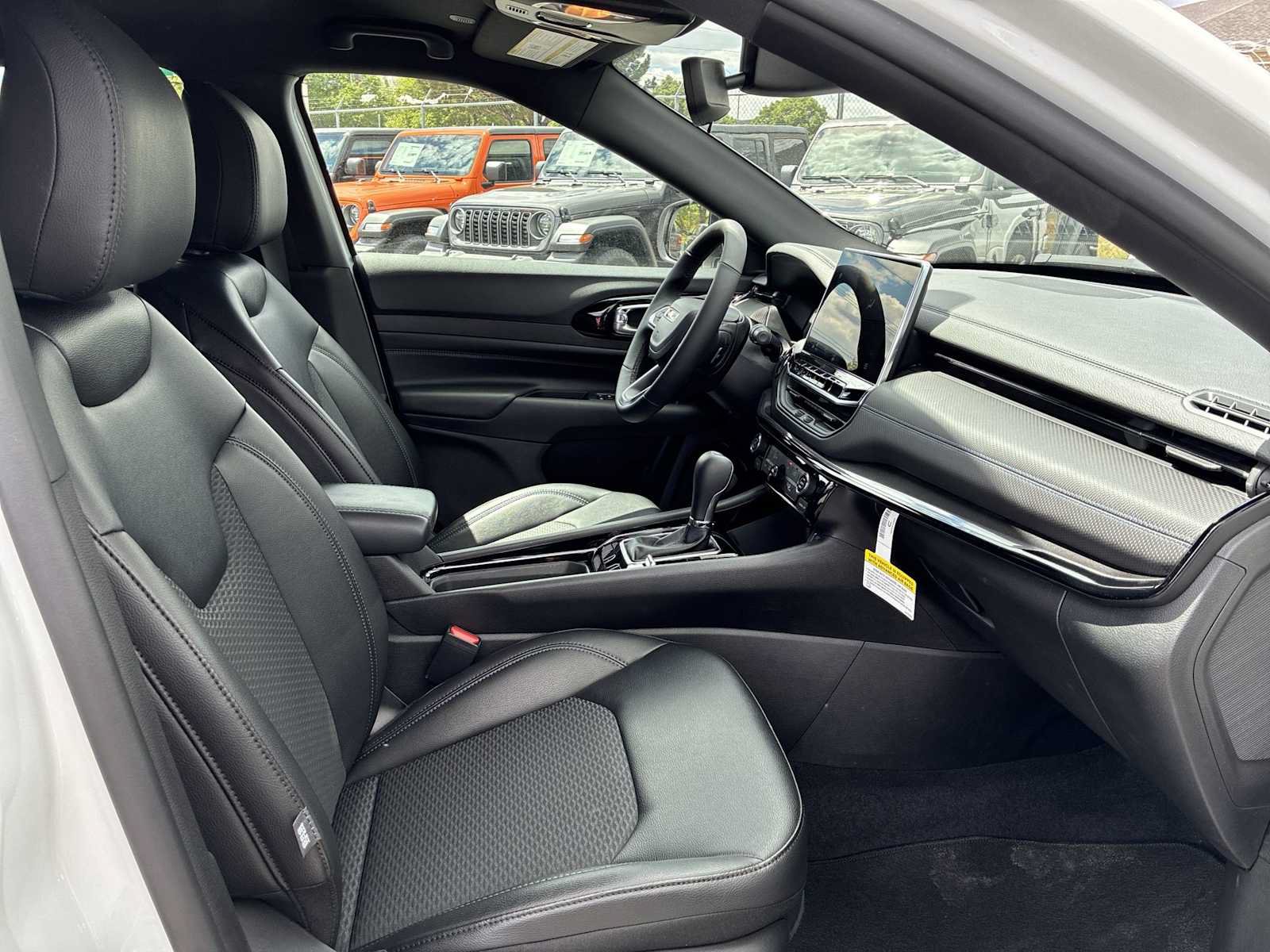 New 2026 Jeep Compass Latitude AWD/4WD image 24