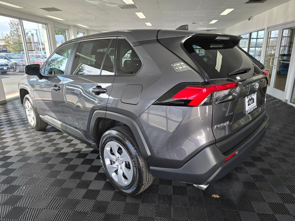 Used 2025 Toyota RAV4 LE image 5