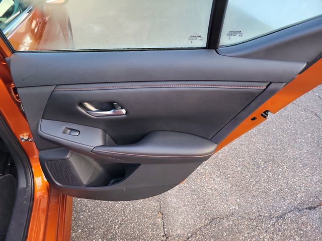 Used 2025 Nissan Sentra SR w/ SR Premium Package image 32