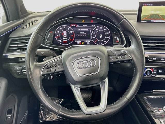 Used 2017 Audi Q7 3.0T Prestige AWD/4WD image 11