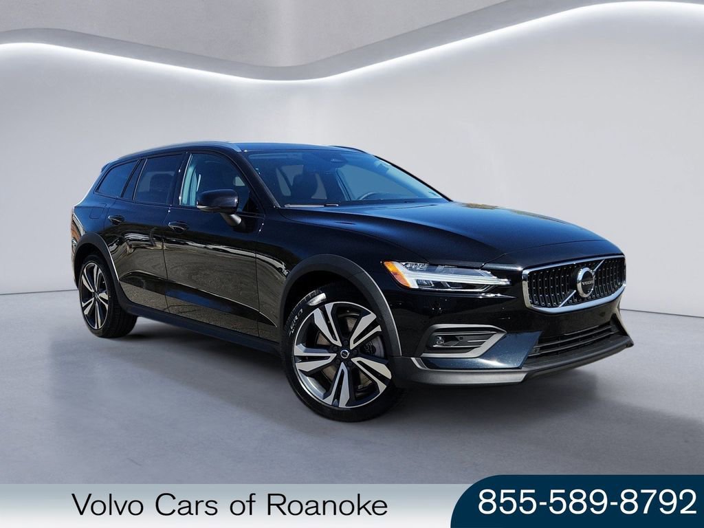 New 2026 Volvo V60 B5 Cross Country Plus w/ Protection Package Premier