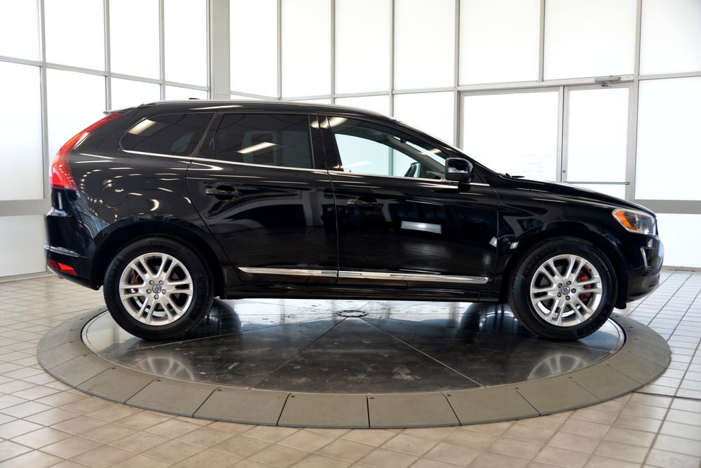 Used 2016 Volvo XC60 T5 Premier w/ Proximity Package AWD/4WD image 9