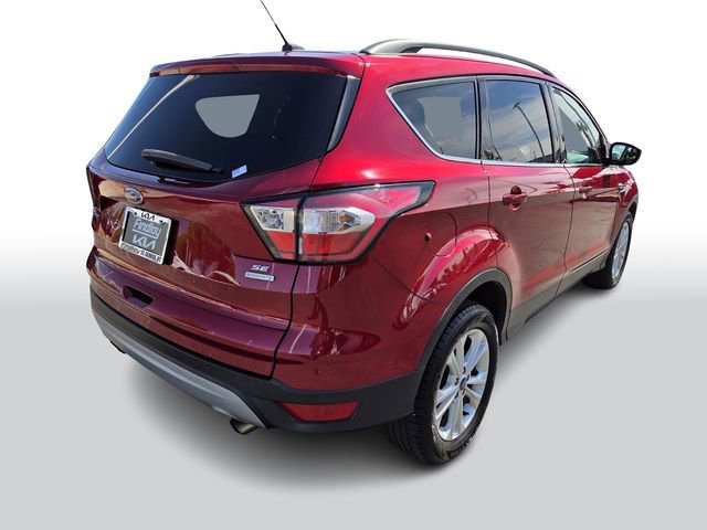 Used 2018 Ford Escape SE image 4