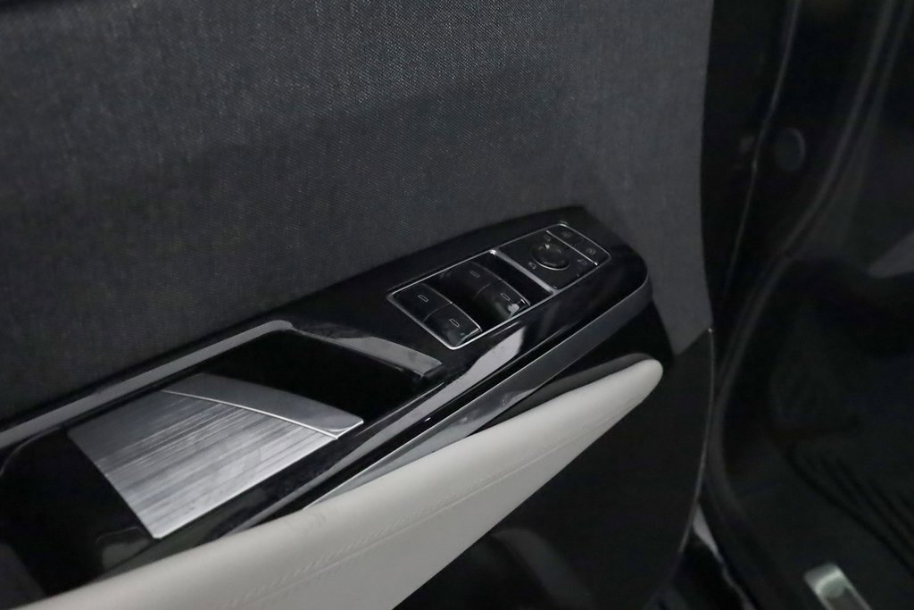 Used 2025 Cadillac Escalade V image 20