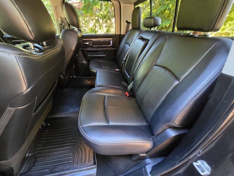 Used 2018 RAM 2500 Laramie w/ Sport Appearance Group AWD/4WD image 19