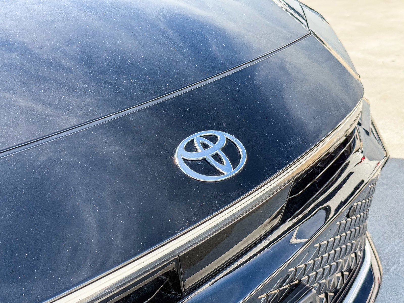 Used 2024 Toyota Crown Limited image 10