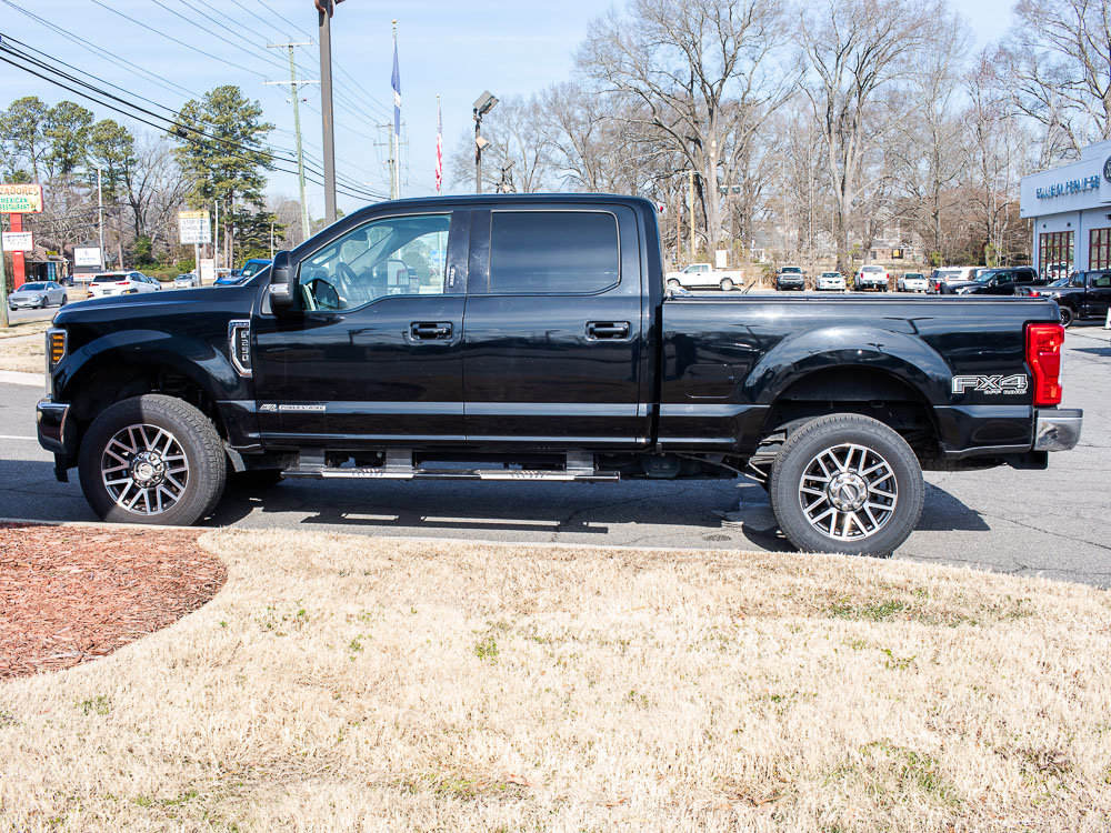 Used 2018 Ford F250 Lariat w/ Lariat Ultimate Package image 3