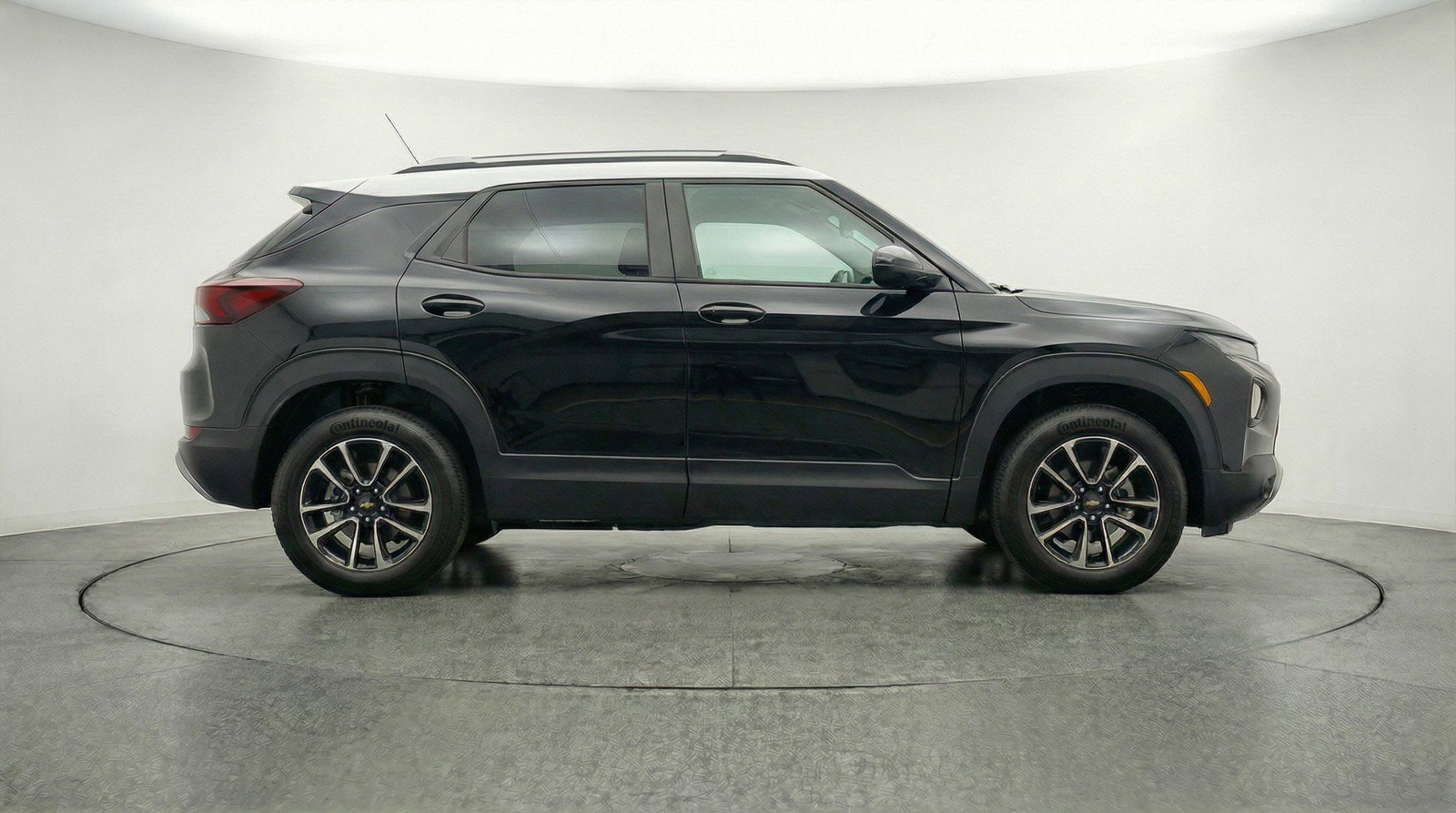 Used 2025 Chevrolet TrailBlazer LT image 11