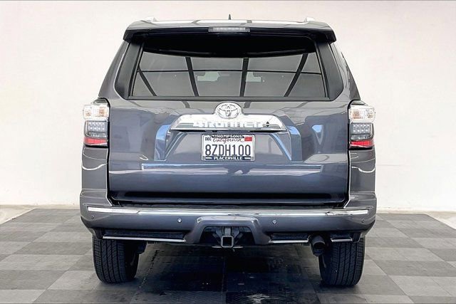 Used 2022 Toyota 4Runner Limited AWD/4WD image 3