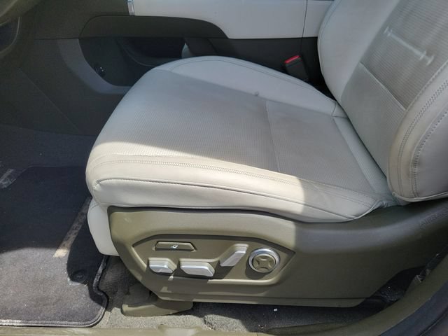 Used 2025 Hyundai Santa Fe Calligraphy AWD/4WD image 14