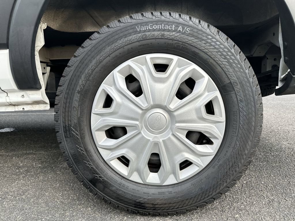 Used 2024 Ford Transit 250 Low Roof w/ Exterior Upgrade Package image 26