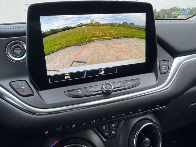 Used 2023 Chevrolet Blazer LT image 9