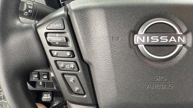 Used 2025 Nissan Frontier SV AWD/4WD image 20