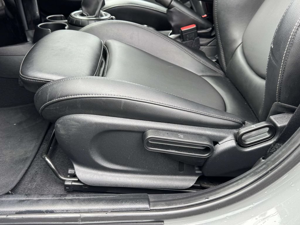 Used 2015 MINI Cooper S FWD image 18