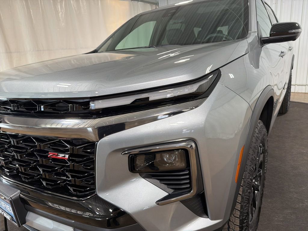 Certified 2025 Chevrolet Traverse Z71 w/ Driver Confidence Package image 14
