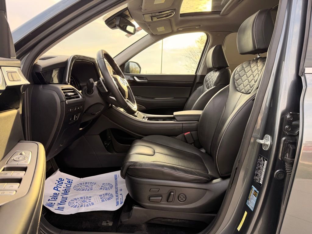 Used 2021 Hyundai Palisade Limited image 10