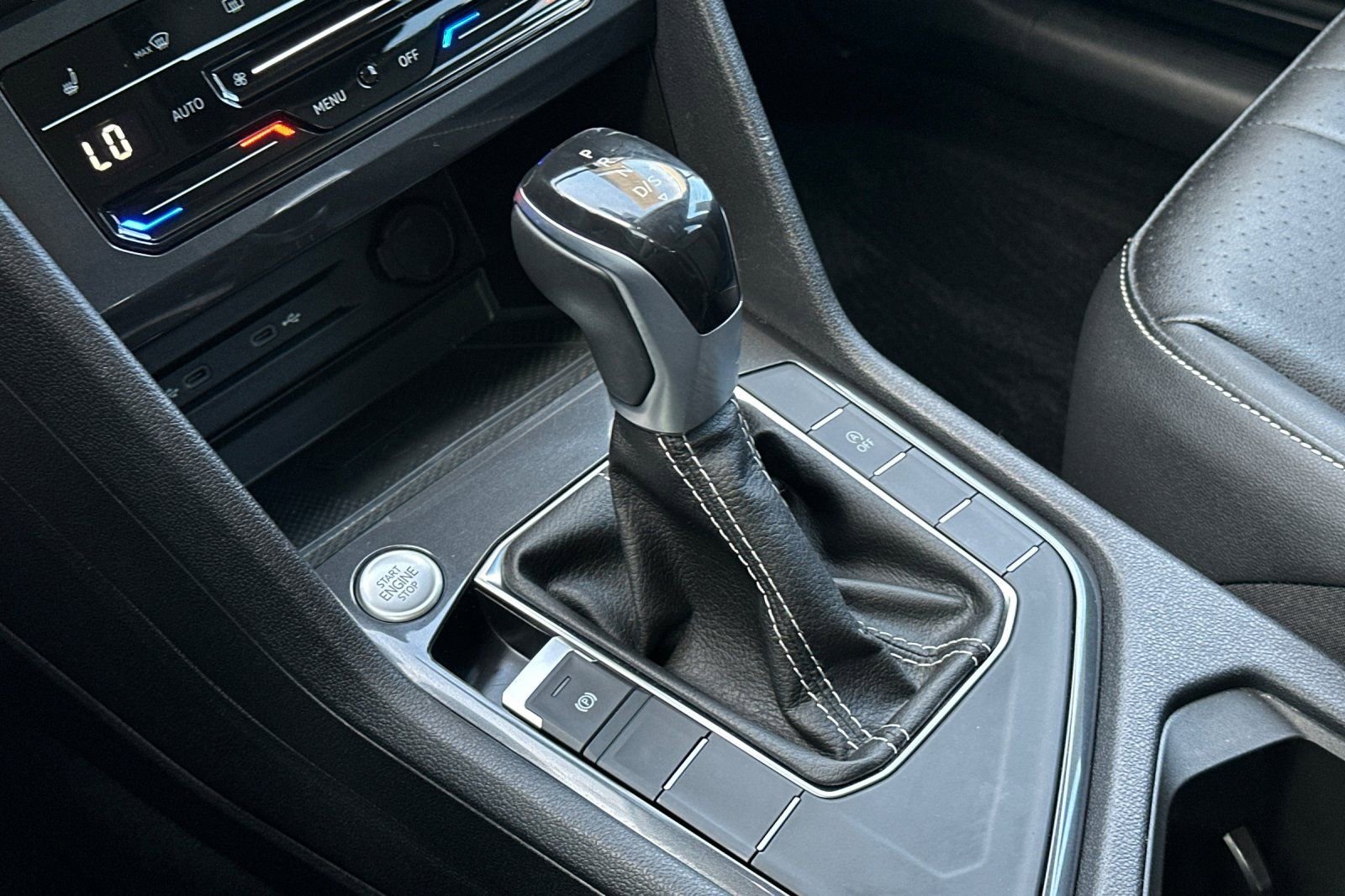 Used 2023 Volkswagen Tiguan SE FWD image 22