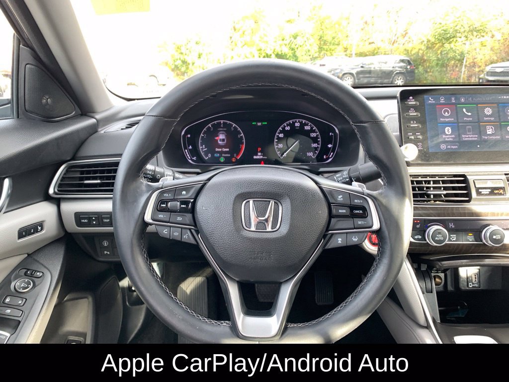 Used 2018 Honda Accord Touring image 15