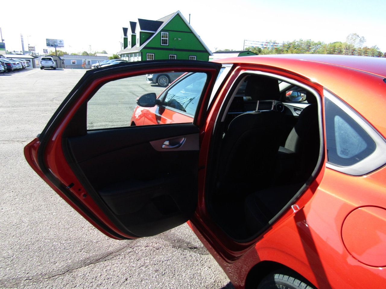 Used 2022 Kia Forte LXS w/ LXS Technology Package image 18