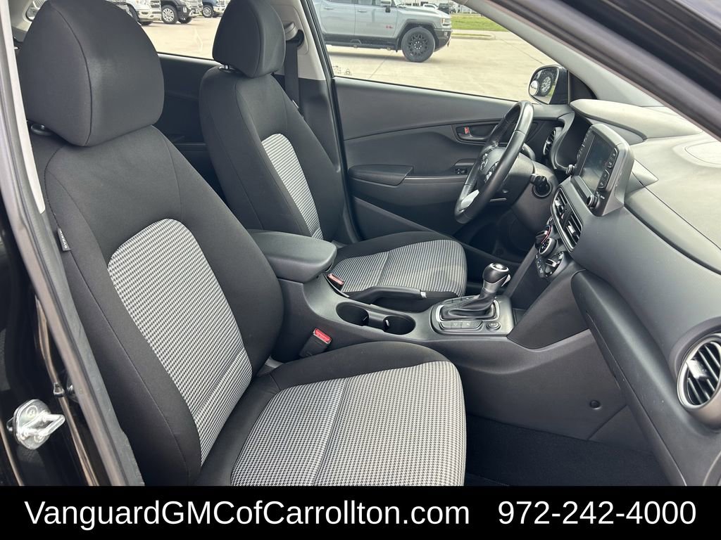 Used 2021 Hyundai Kona SEL w/ Cargo Package image 29