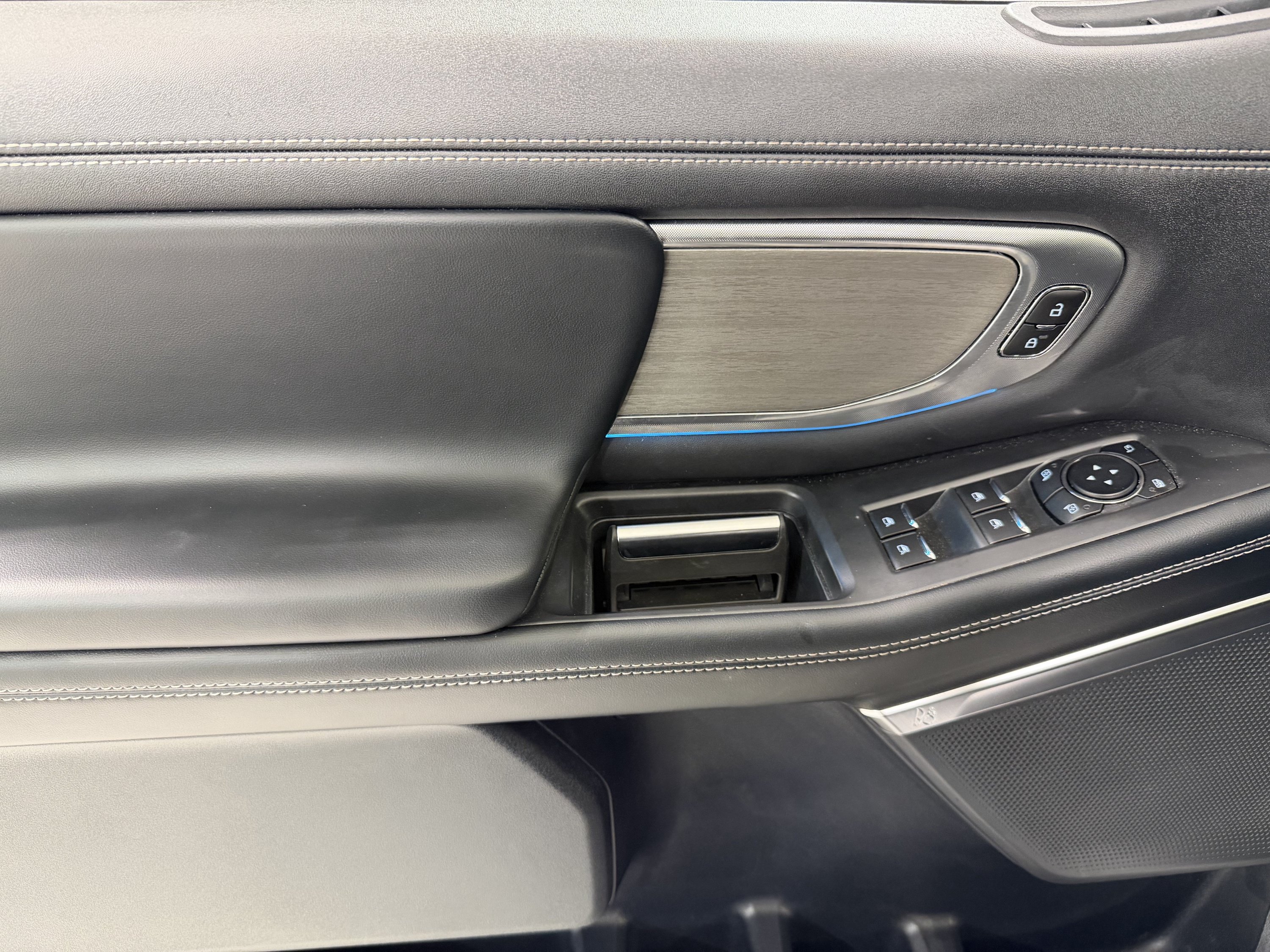 Used 2026 Ford Expedition Max Platinum AWD/4WD image 18