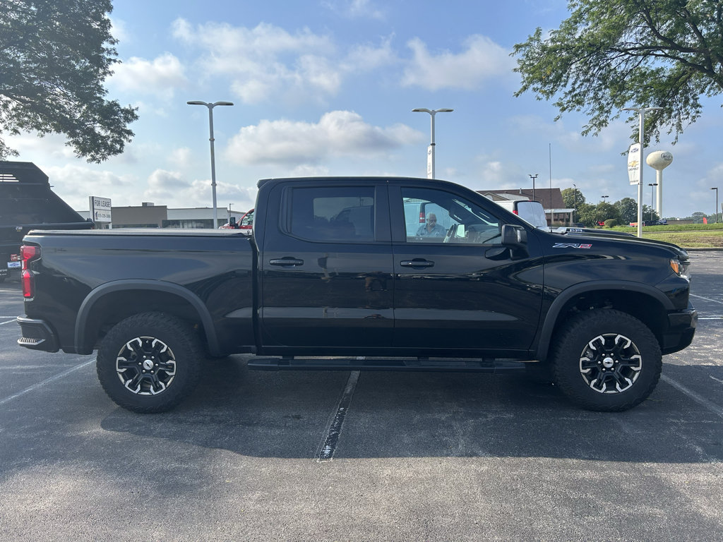 Used 2023 Chevrolet Silverado 1500 ZR2 AWD/4WD image 4