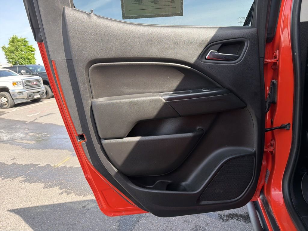 Used 2019 Chevrolet Colorado ZR2 w/ ZR2 Dusk Special Edition image 23