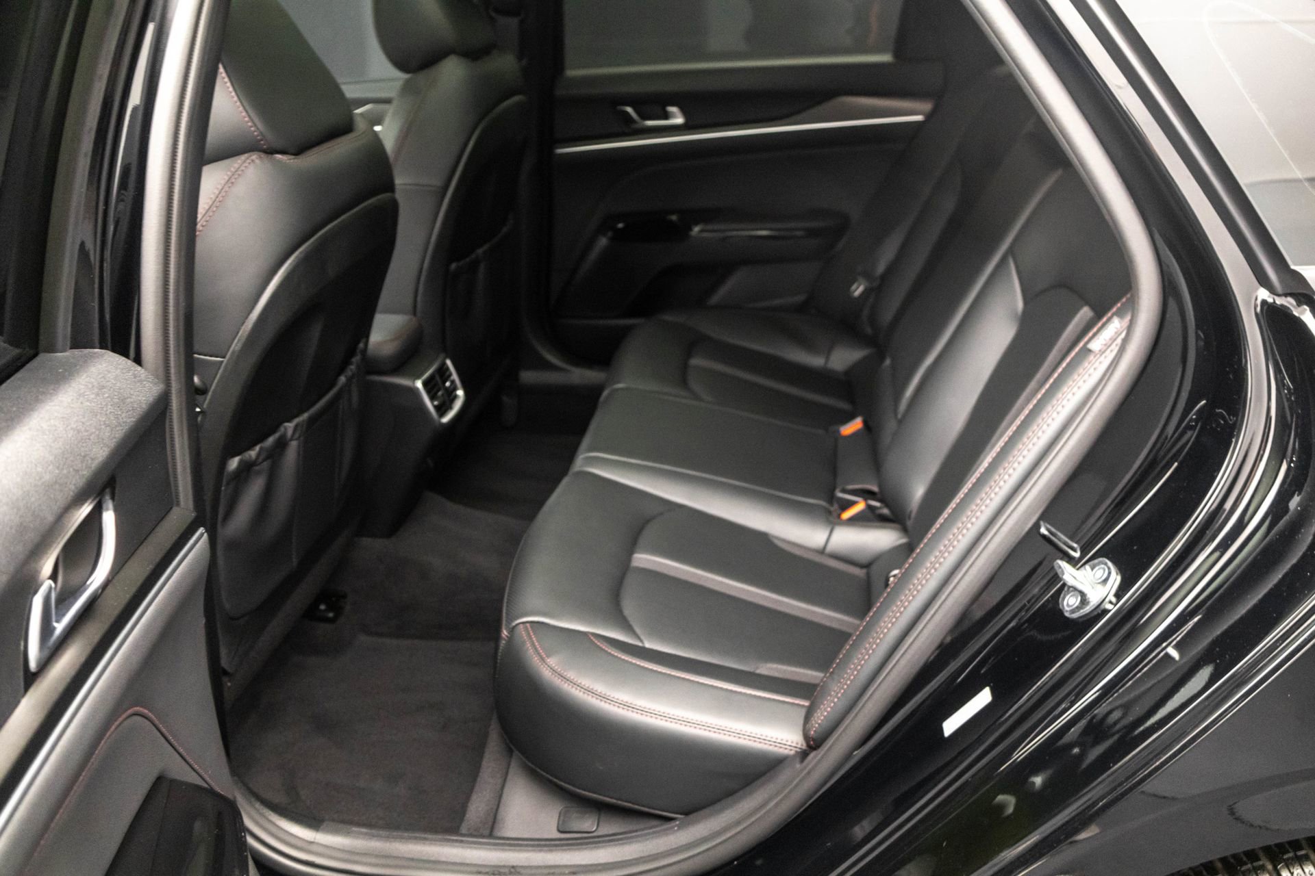 Used 2024 Kia K5 GT w/ GT1 Package FWD image 32