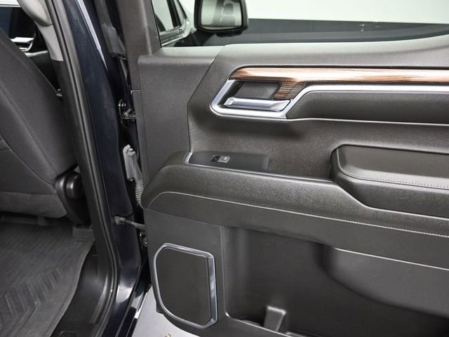 Used 2024 Chevrolet Silverado 1500 RST AWD/4WD image 19