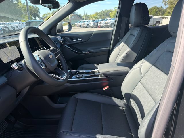 New 2027 Chevrolet Equinox LT w/ Convenience Package II FWD image 17