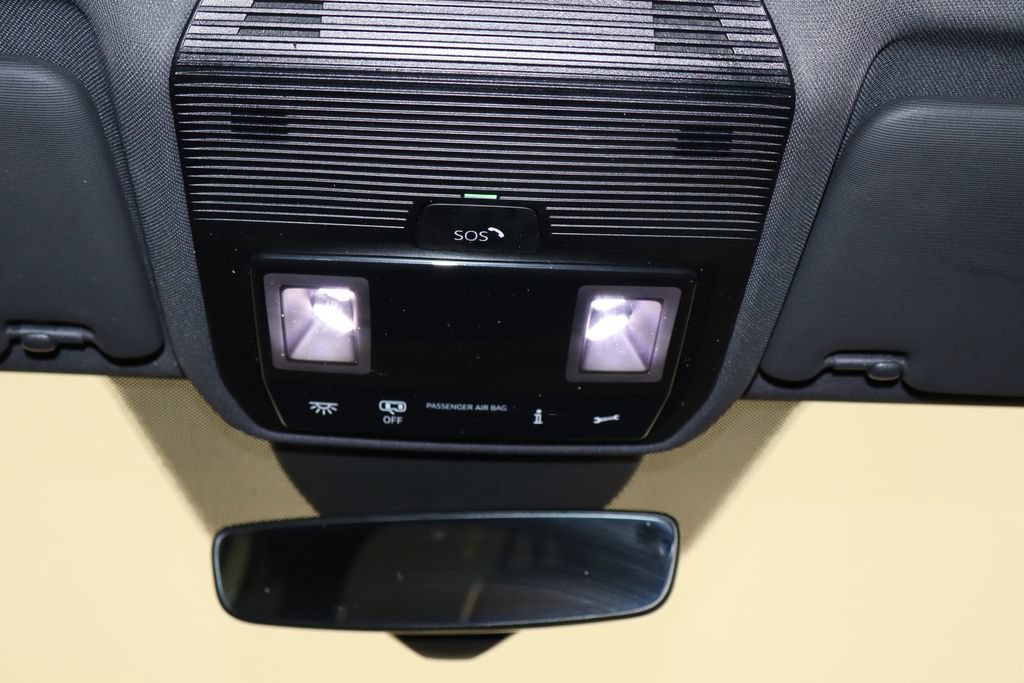 Used 2024 Volkswagen ID.4 2WD image 23
