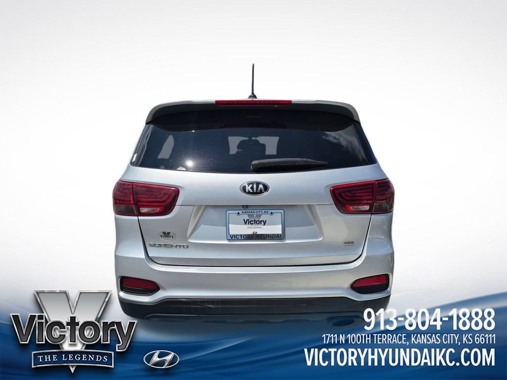 Used 2019 Kia Sorento L FWD image 4