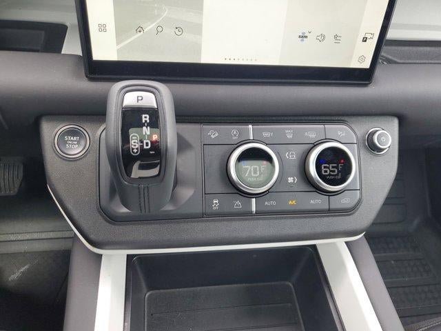 Used 2025 Land Rover Defender 110 S AWD/4WD image 25
