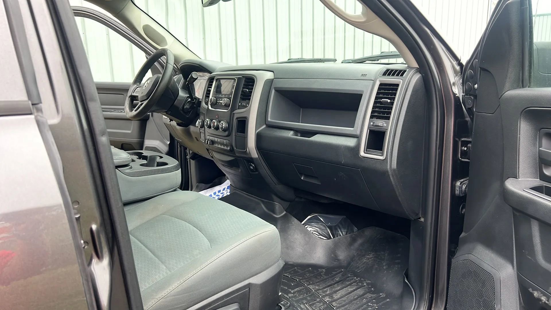 Used 2017 RAM 2500 Tradesman w/ Chrome Appearance Group image 20